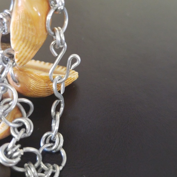 Seashell bracelet - Picture 3 of 4